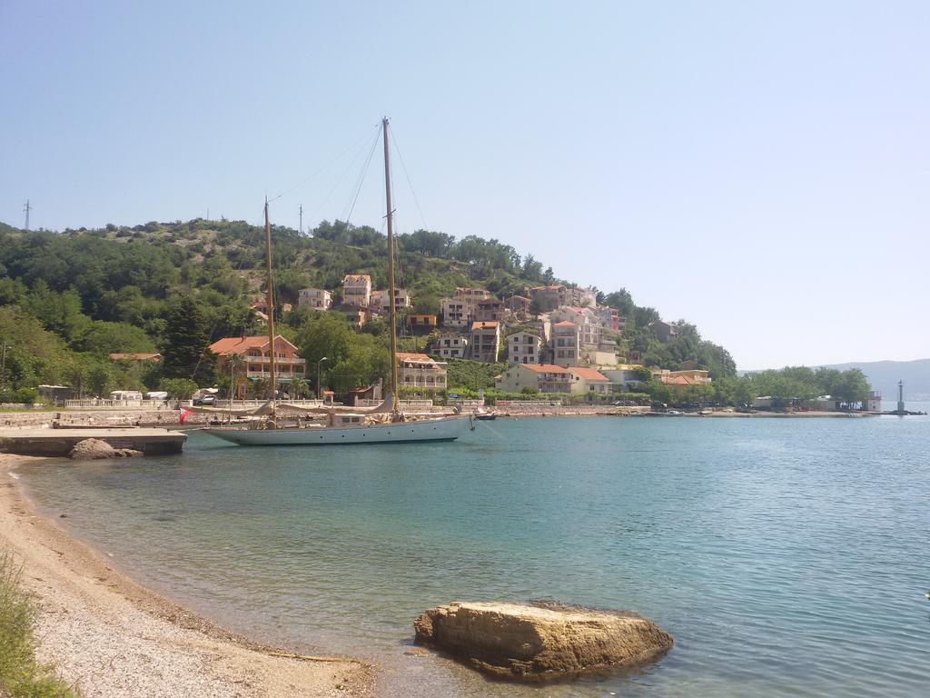 Apartmani Ivana Tivat Exterior photo