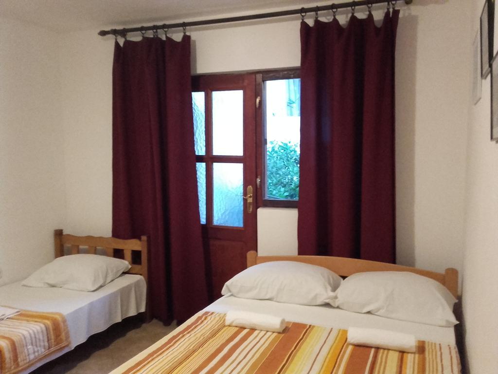 Apartmani Ivana Tivat Exterior photo